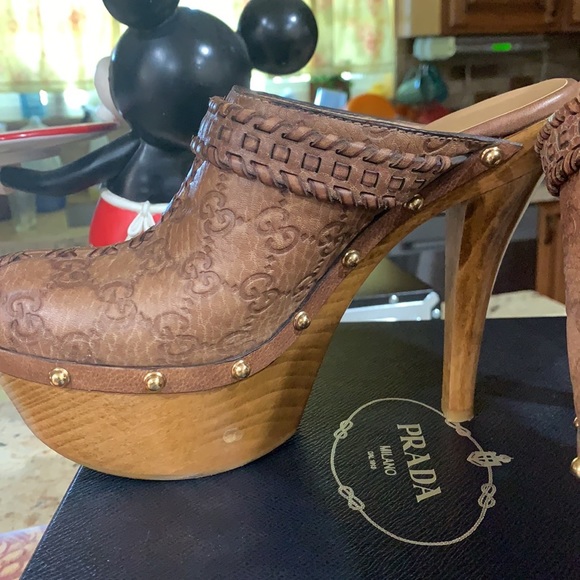 - Gucci clogs - Picture 4 of 15